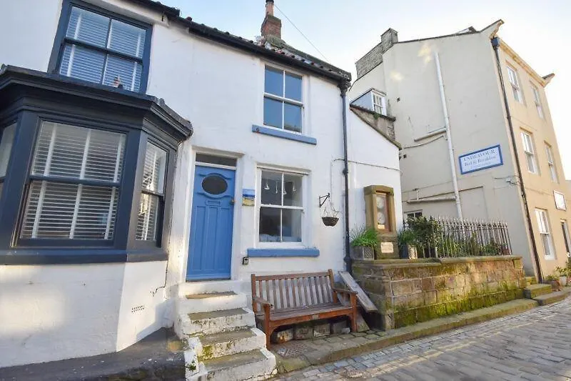 Johnny Reb Cottage In The Heart Of Staithes